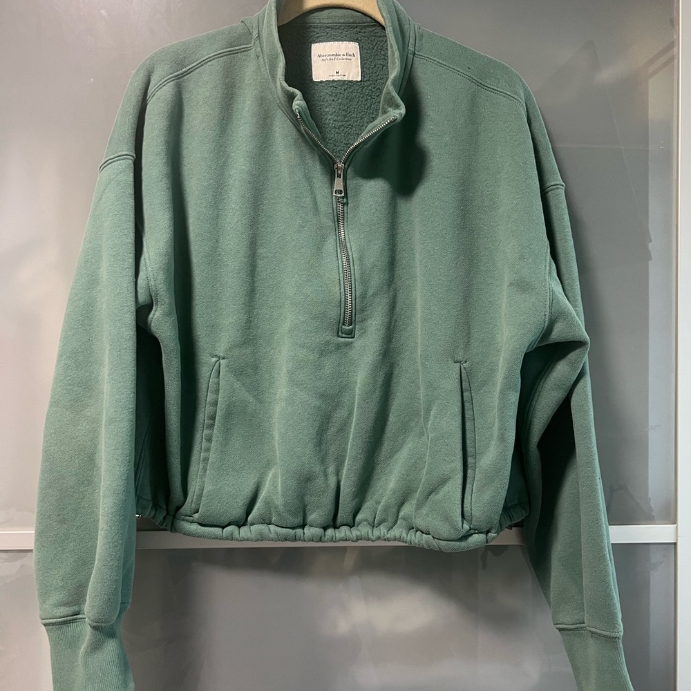 Abercrombie & Fitch women’s Teal Zip-Up Sweater